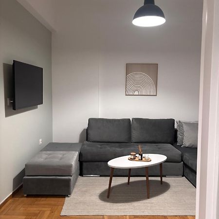 Cozy Apartment In The Heart Of Αθήνα Εξωτερικό φωτογραφία