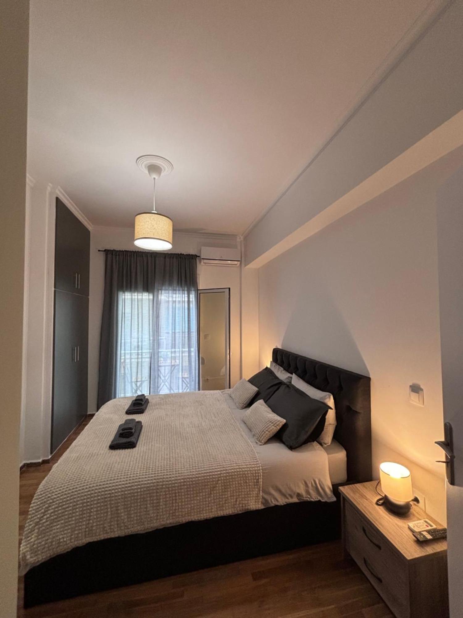 Cozy Apartment In The Heart Of Αθήνα Εξωτερικό φωτογραφία